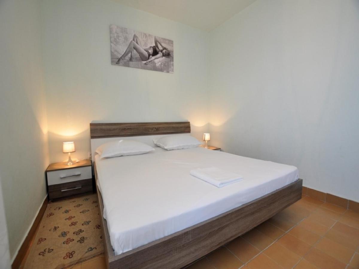 אומיס House Karlo Apartments מראה חיצוני תמונה