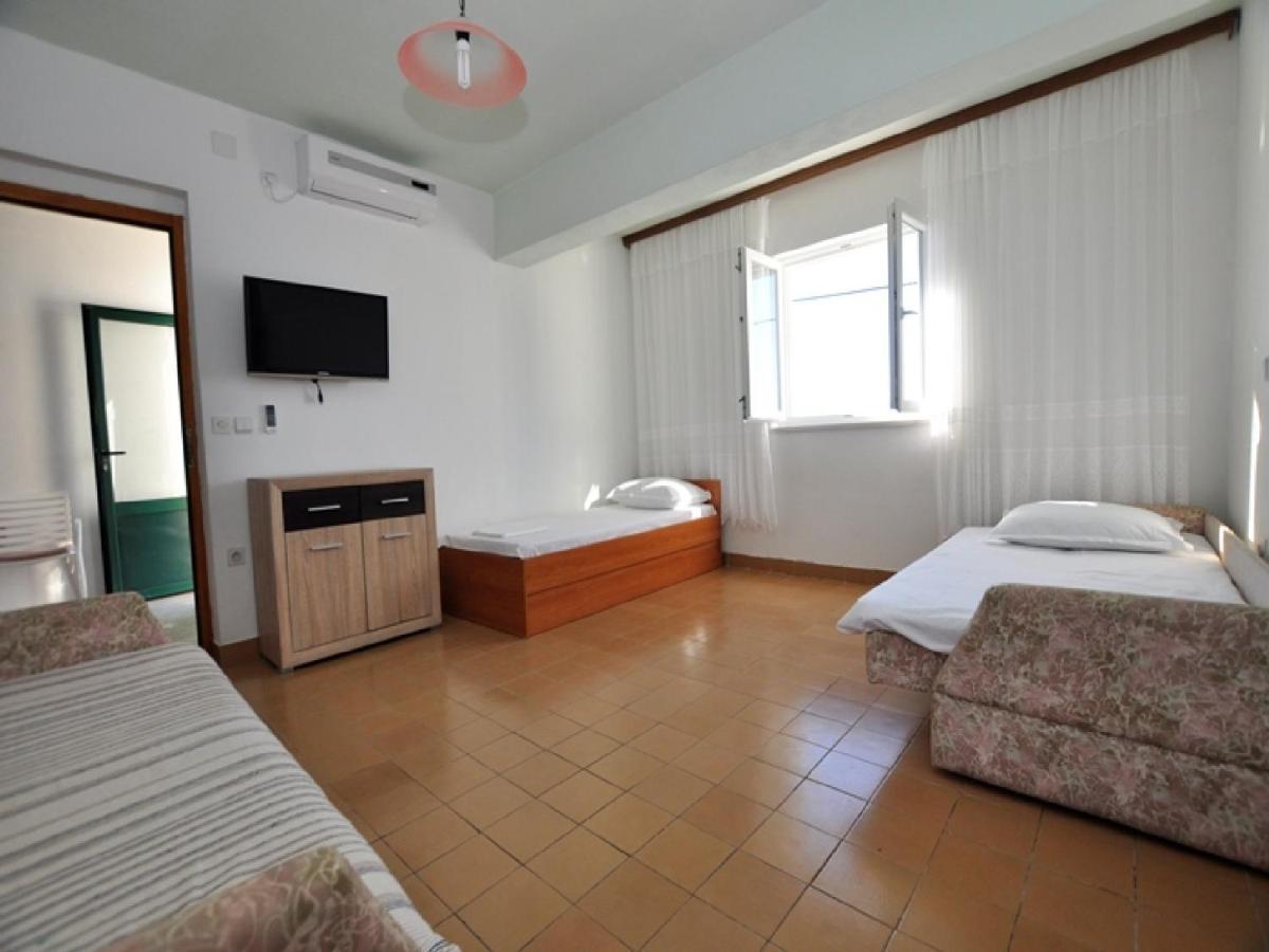 אומיס House Karlo Apartments מראה חיצוני תמונה