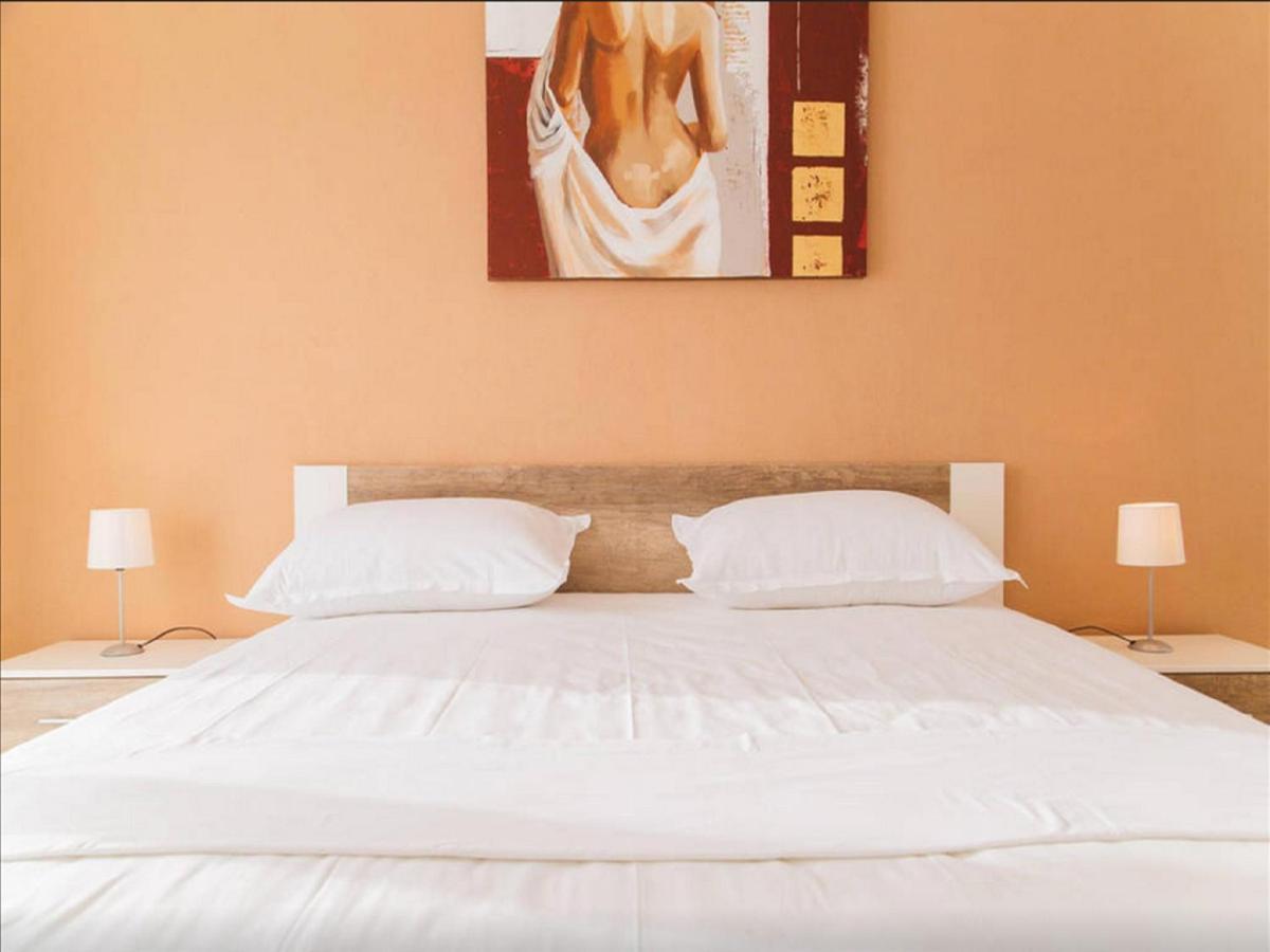 אומיס House Karlo Apartments מראה חיצוני תמונה