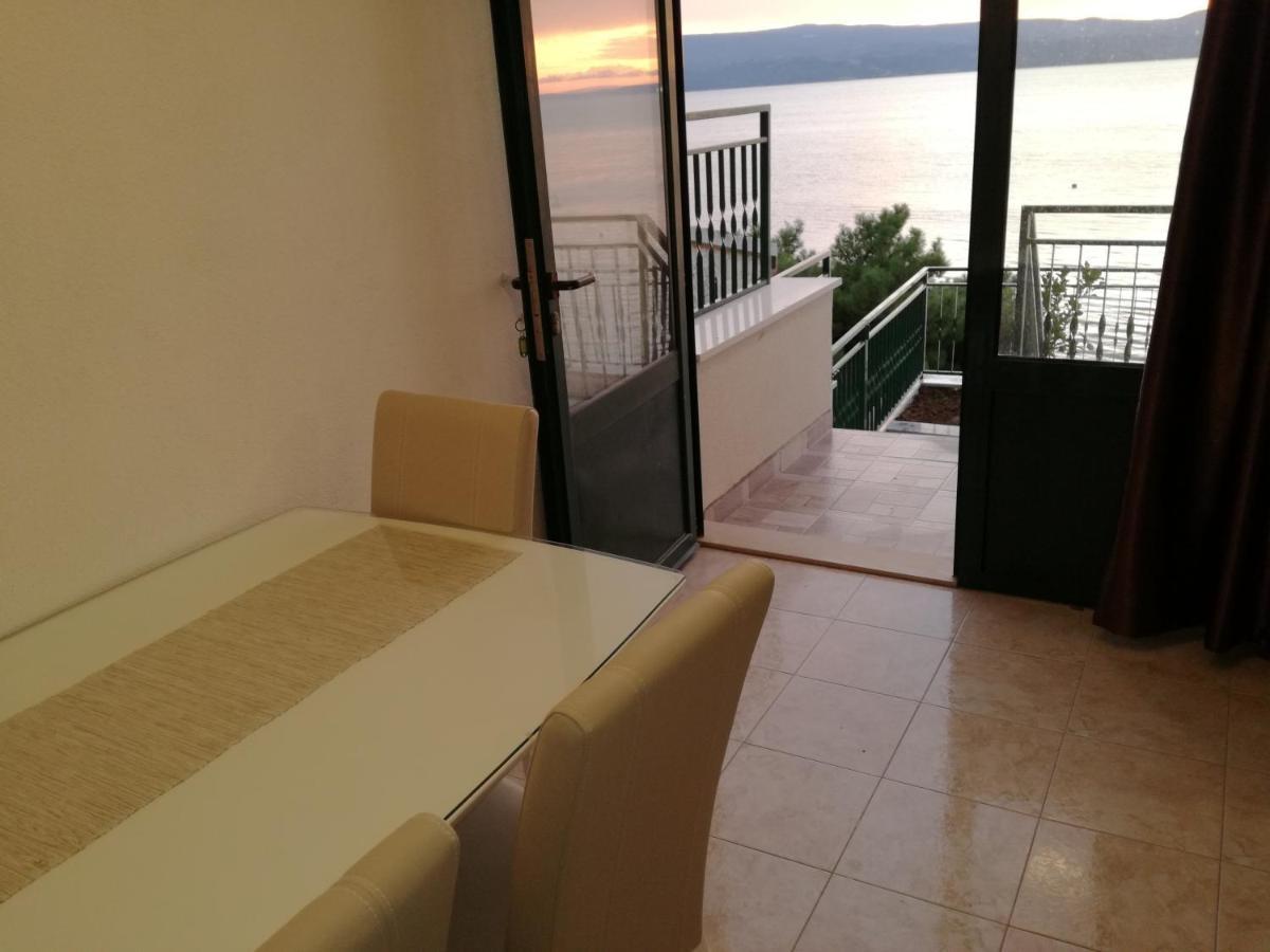 אומיס House Karlo Apartments מראה חיצוני תמונה