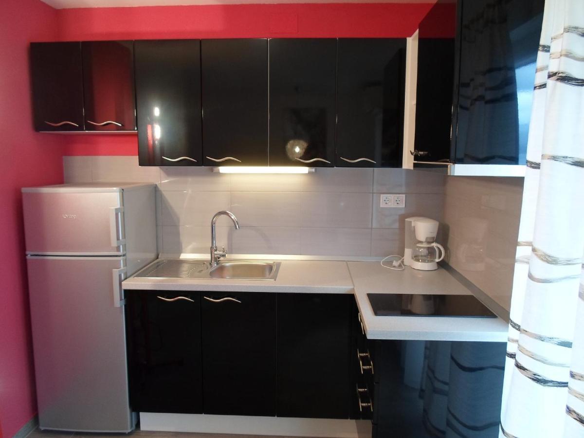 אומיס House Karlo Apartments מראה חיצוני תמונה
